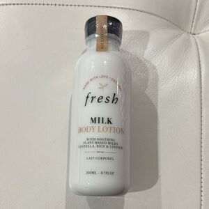 Fresh Milk Body Lotion - Cream and Black